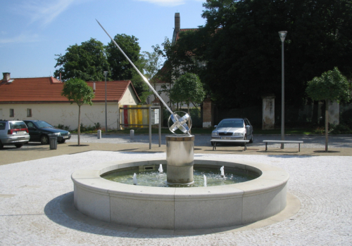 Dolní Břežany, fontána